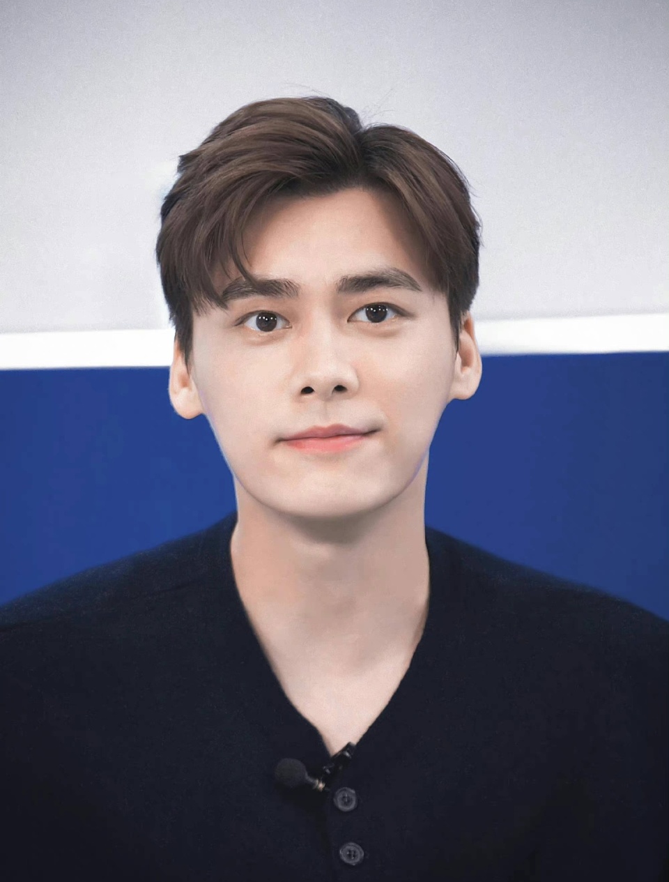 李易峰疑似复出惹争议!被曝私下直播露脸,开播5分钟被举报断线