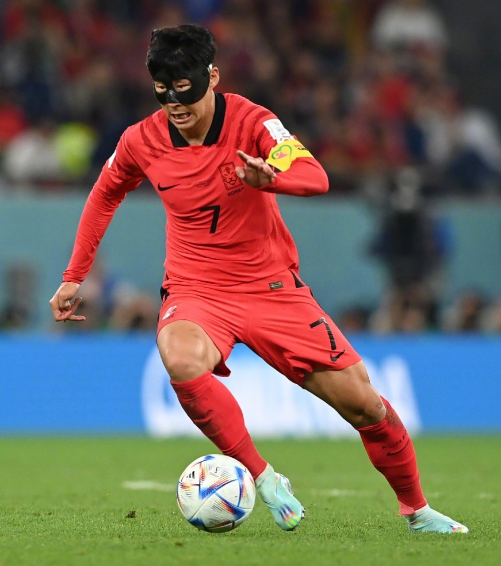 可以呼吸了孙兴慜世界杯1v6千里走单骑助攻绝杀惊险出线失声痛哭