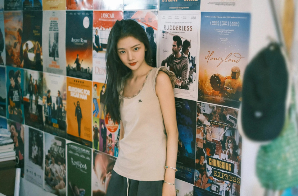 新剧造型翻车后,任敏的生图也被审判了,这次脸都崩了?_腾讯新闻