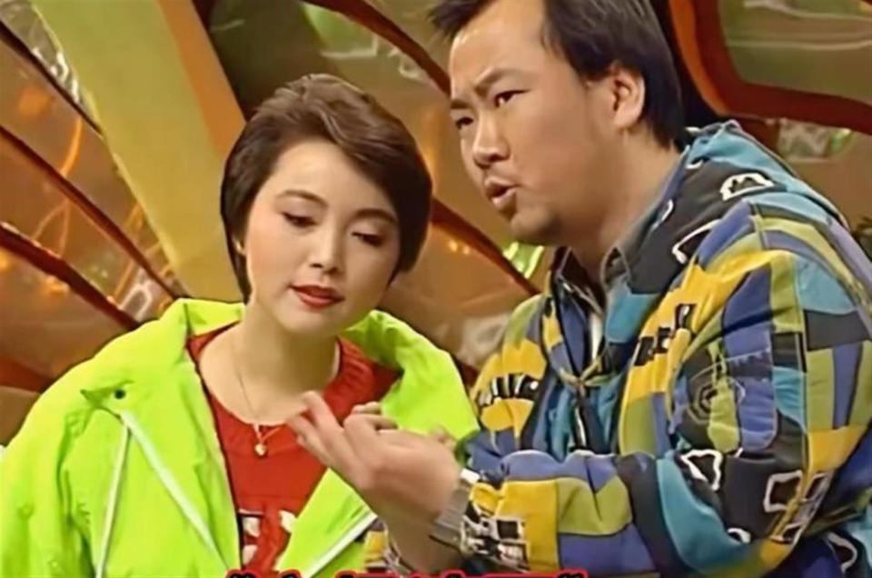 曾21次登上春晚，现在却瘦到认不出，住北京老房子，59岁婚姻成谜_腾讯新闻