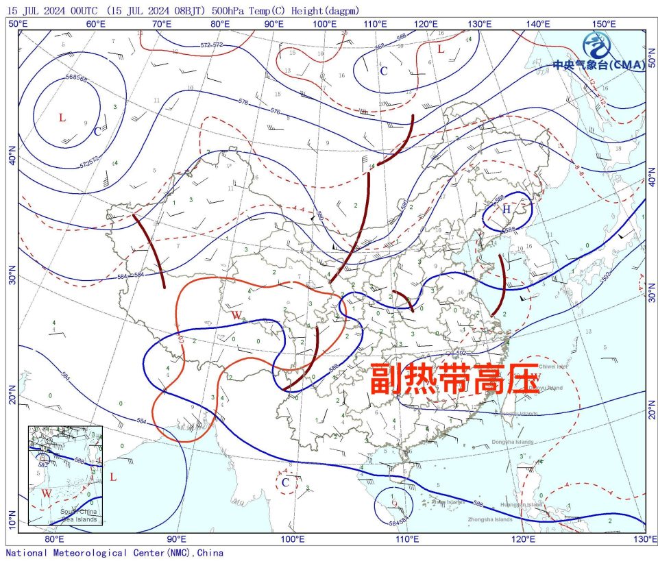 此外,高温天气也伴随着较高的相对湿度,形成了湿热难耐的"桑拿天".