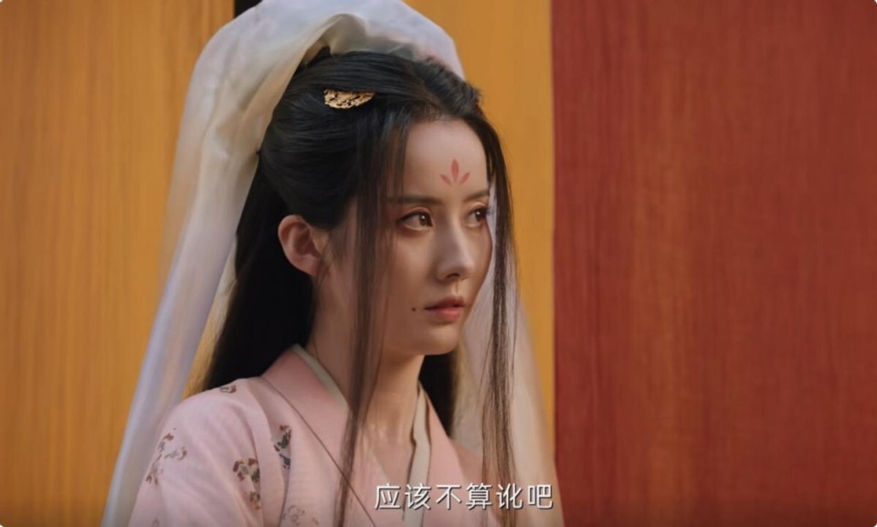 而饰演宋阿糜的演员景如洋满脸的胶原蛋白,却不忘演出宋阿糜这个角色