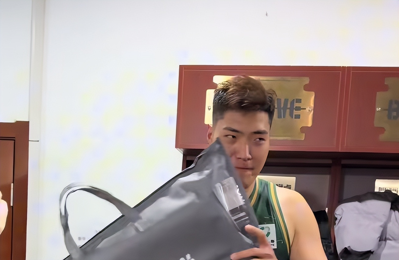 勝四川更衣室！馬鑫鑫獲最佳防守，祝銘震最佳射手，排名仍劣勢！