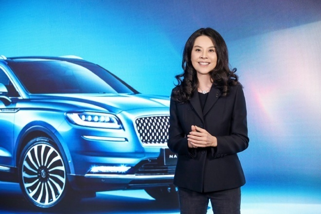奔驰 amg 和 smart,以及服务过奥迪品牌的经历,让人们对毛京波治下的