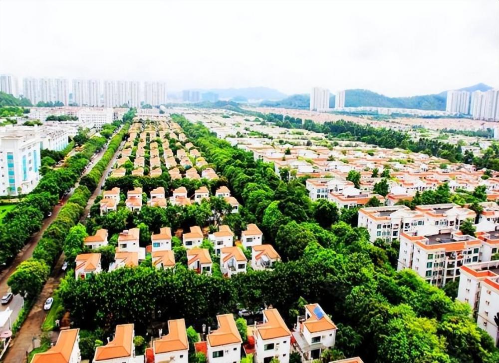 也是一个城中村,它就是位于广州郊区边界的的祈福新村了