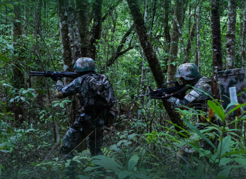 印媒:英美进行丛林战训练,随时准备介入亚太_腾讯新闻