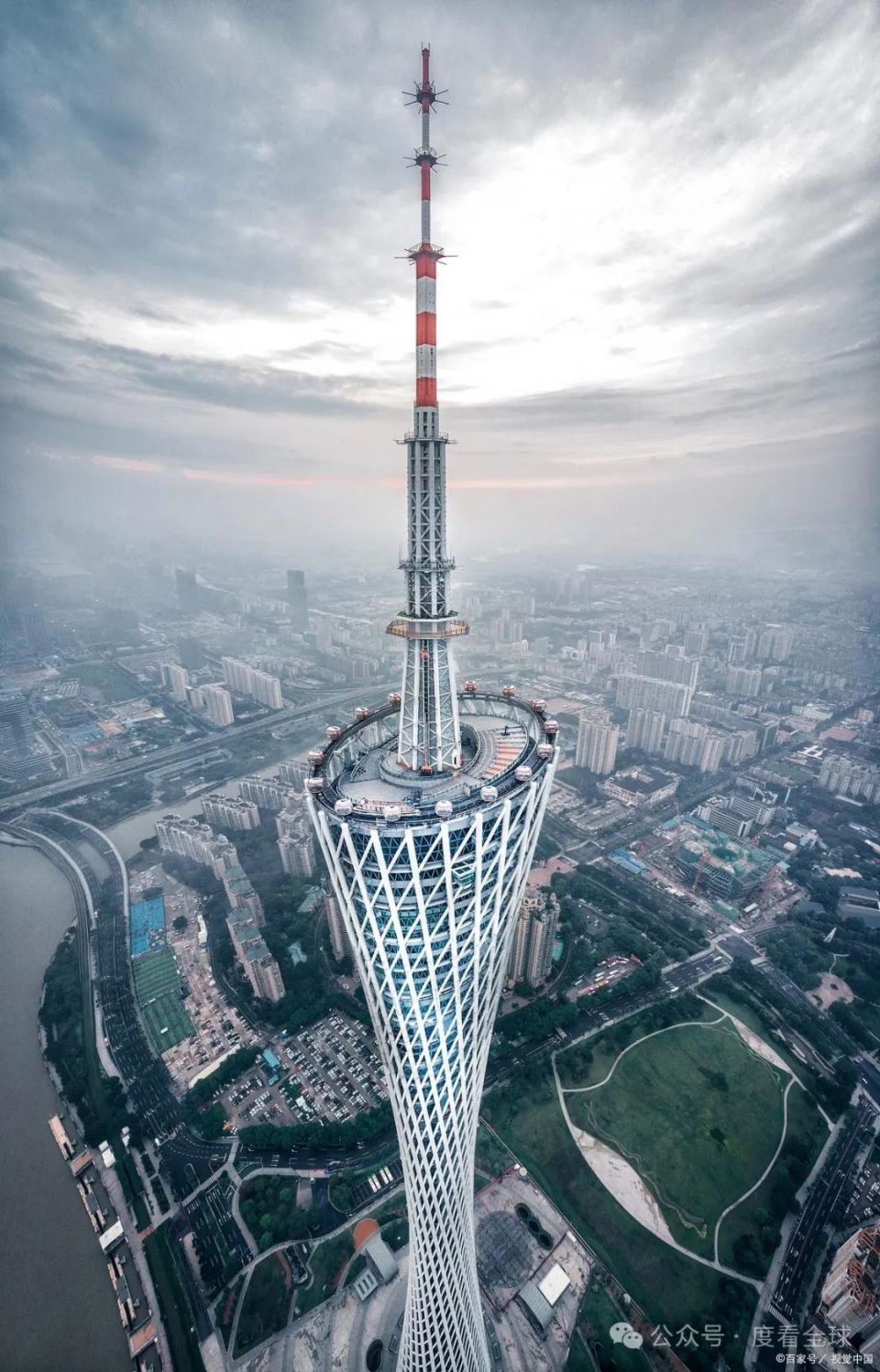 而广州塔,作为这座城市的标志性建筑,无疑成为了展示广州新形象的重要