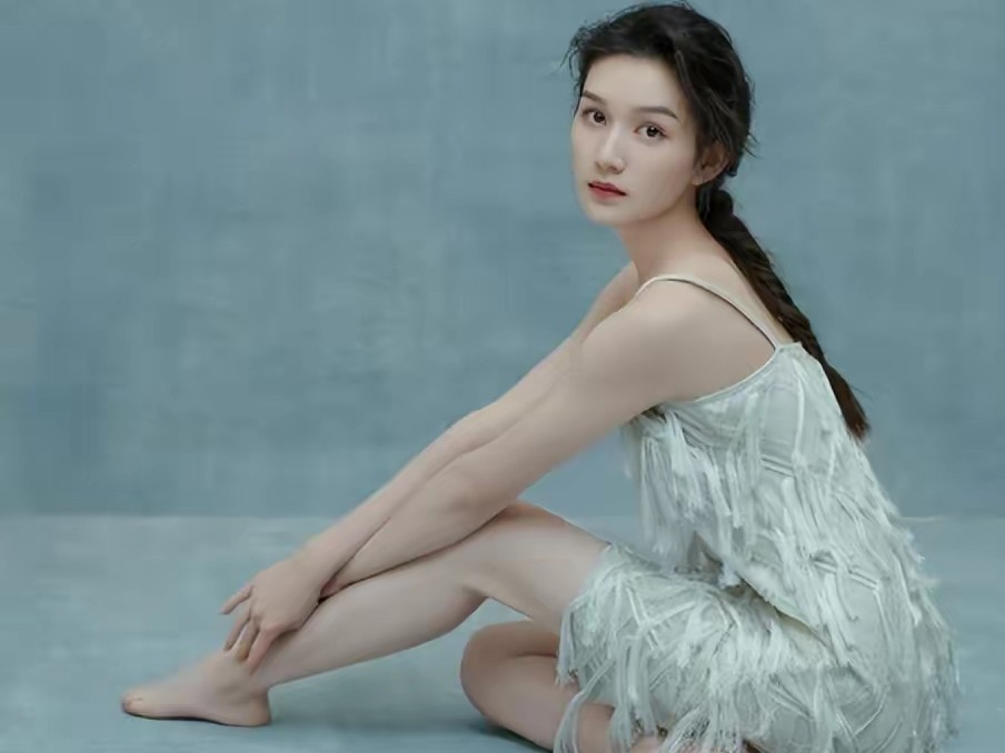 兜兜转转之后,陈思诚这次大概找到了真爱,看样子他应该是早就带阮巨