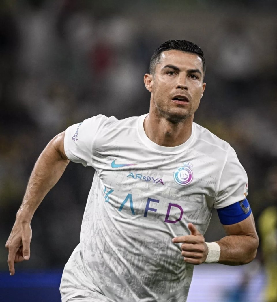 c罗4失良机2场球荒!欧洲杯前突陷低迷 悬念:葡萄牙能否首发?