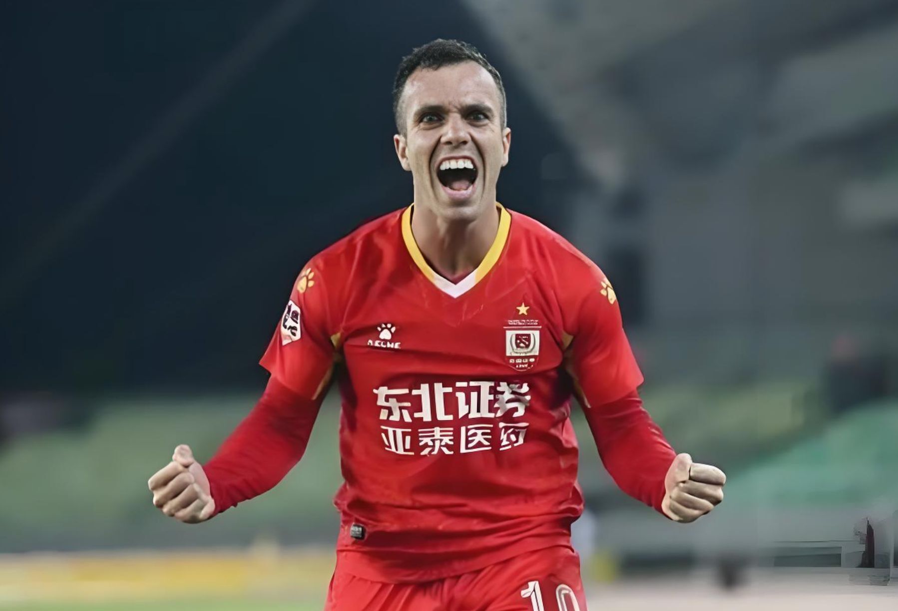 国足传来大利好，重量级中场核心将加盟出战18强赛，球迷：冲击世界杯有戏-腾讯新闻