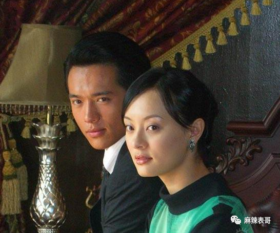 这之后,他和孙俪搭档《一世情缘》,和张歆艺演《小家大事》,和唐嫣演