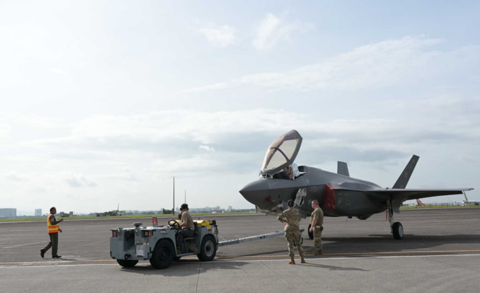 ɱϲF-35 йˣ