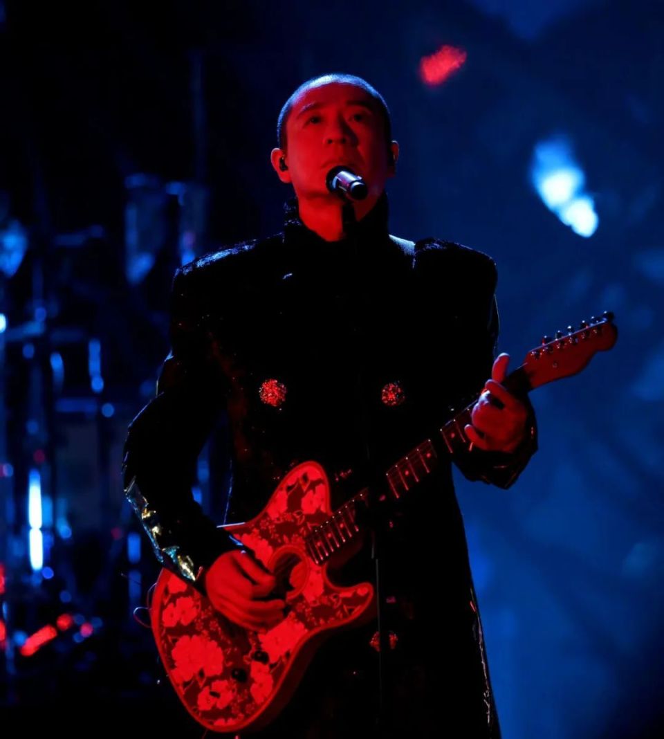 歌手第二期:二手玫瑰唱《嫂子颂》被淘汰,我却更怀念原唱李娜了