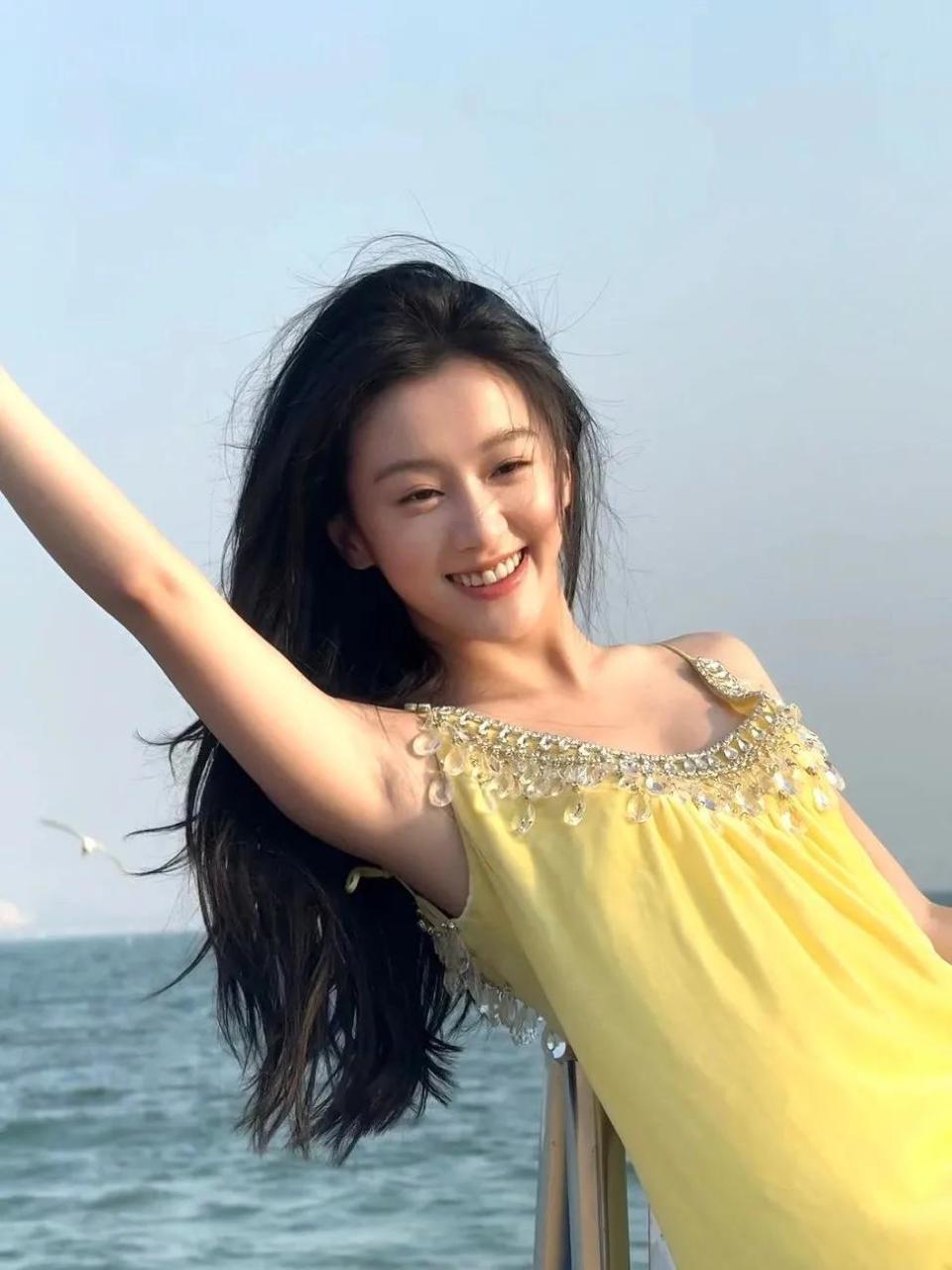 盘点2023年十位出圈的00后小花,你喜欢谁?(上)