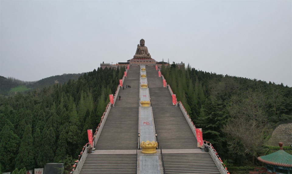 烟台龙口丨吸引无数游人前来的南山旅游景区