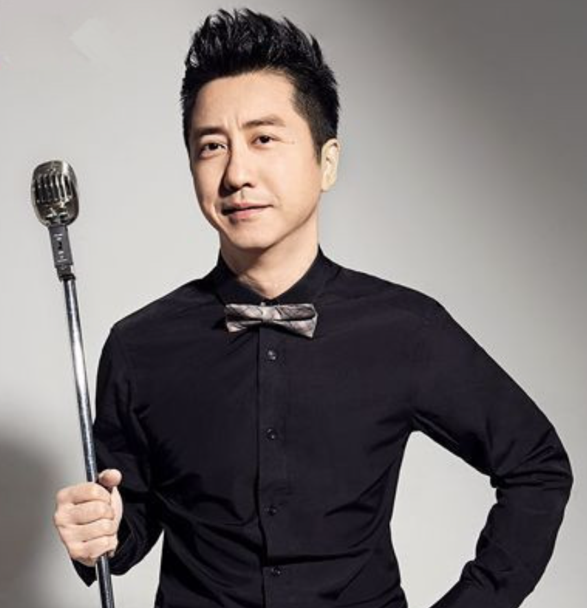 太离谱,网传61岁庾澄庆突发心脏病不幸去世,经纪人愤怒发声辟谣