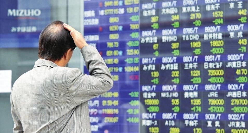 股市暴跌、房价崩盘、财政危机：1990日本经济崩溃真相究竟是什么_腾讯新闻