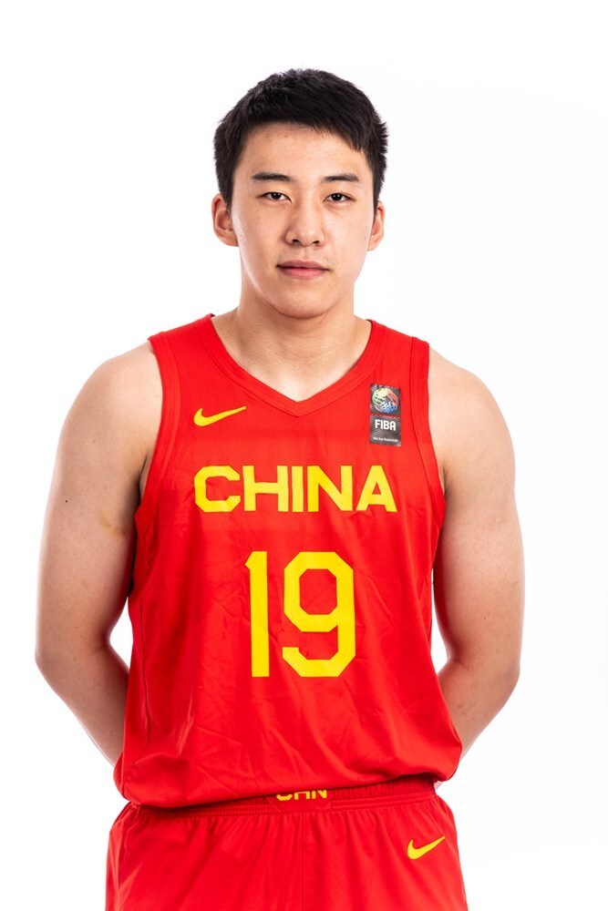 旧金山输球中国球员王俊杰结束大一赛季!场均7.5分钟得到2.8分_腾讯新