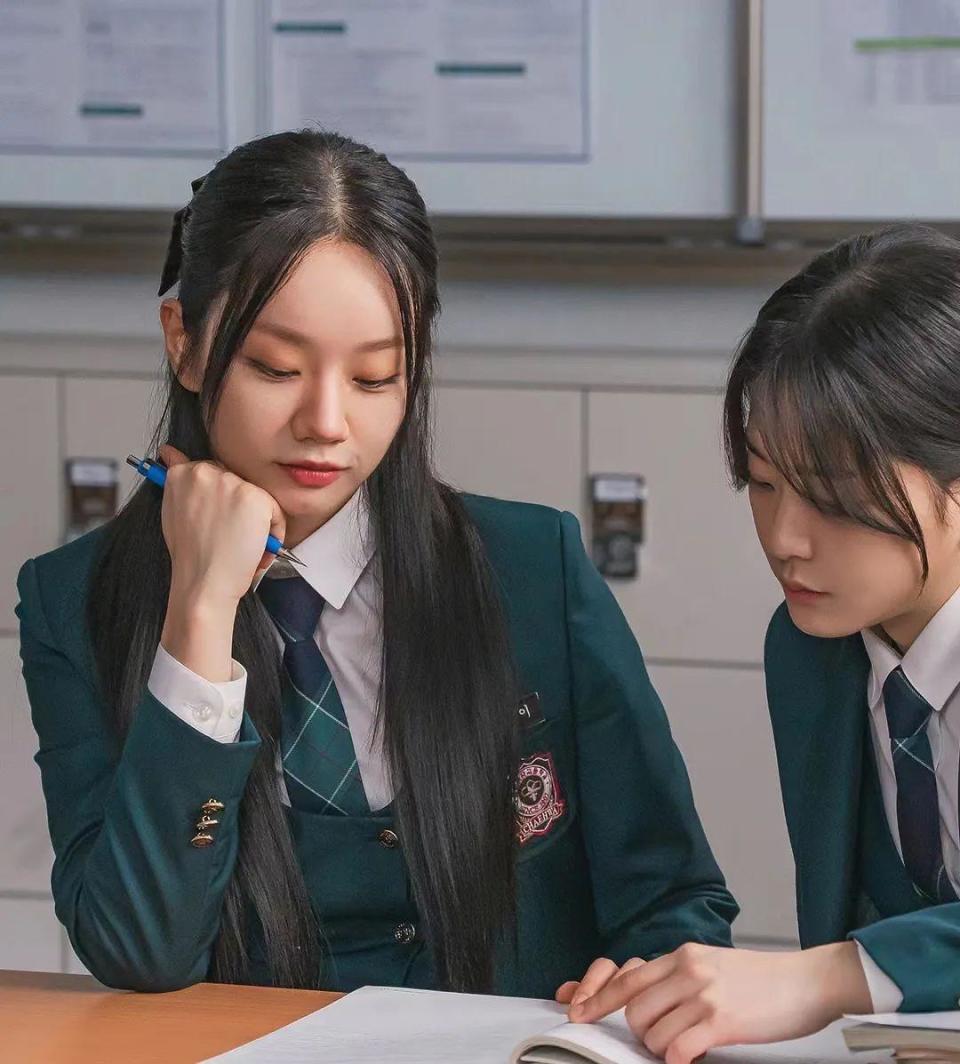 在“善意”的竞争中，韩国年轻人卷成学历歧视的怪物-腾讯新闻