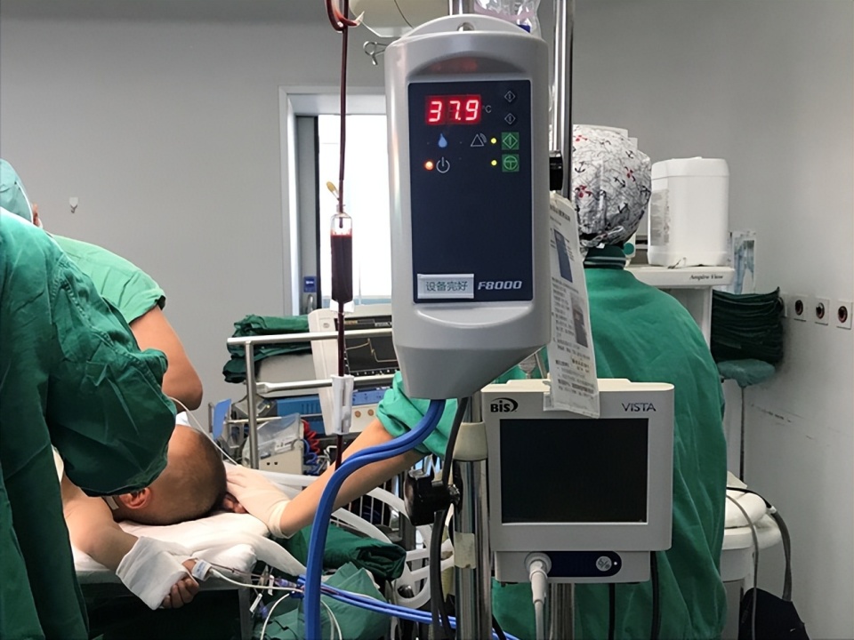 做手术为何需要加温毯?