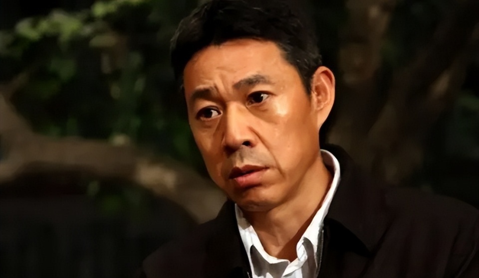 海哈金喜参加同学婚礼,张丰毅儿子罕见现身,身材发福,形象邋遢