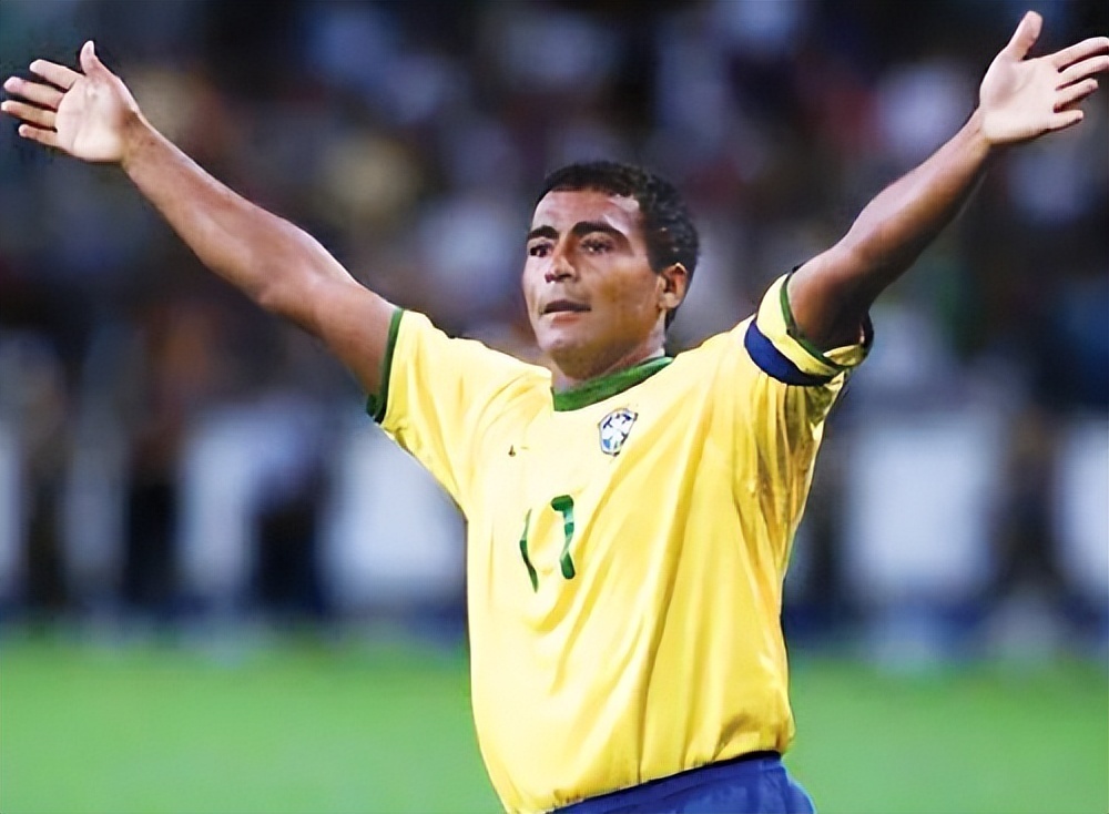 外媒评50大球星巴西队有10名球员入选梅西排第一c罗排第八