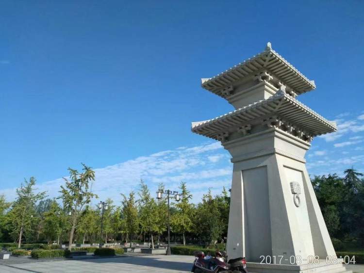 西安汉城湖——登顶眼欢尽画魂