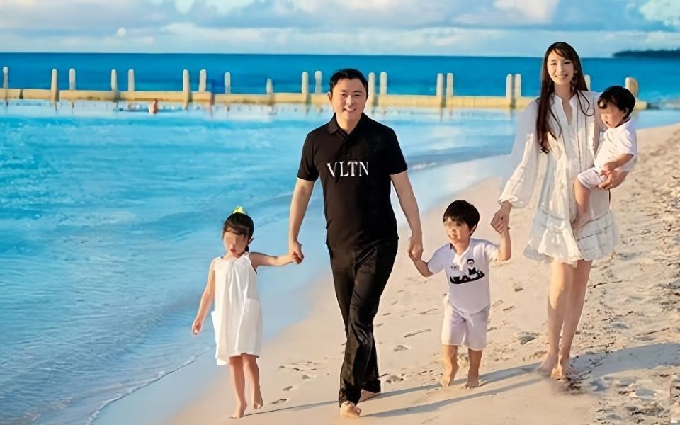 王思聪喜当爹却不认?那些想借腹上位的女星,终究沦为了笑柄