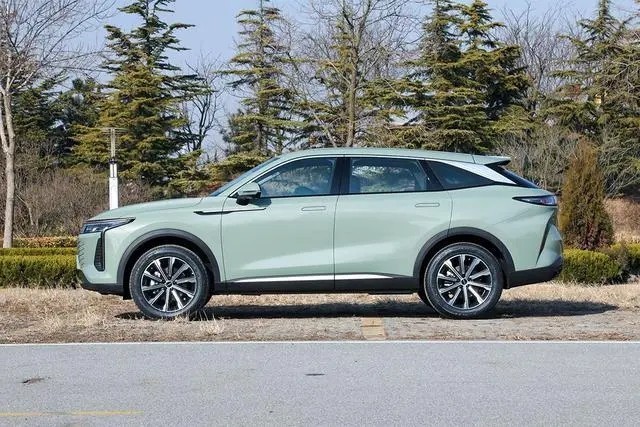 奇瑞最美瑶光即将上市 预售17万起 最大功率192kw_腾讯新闻