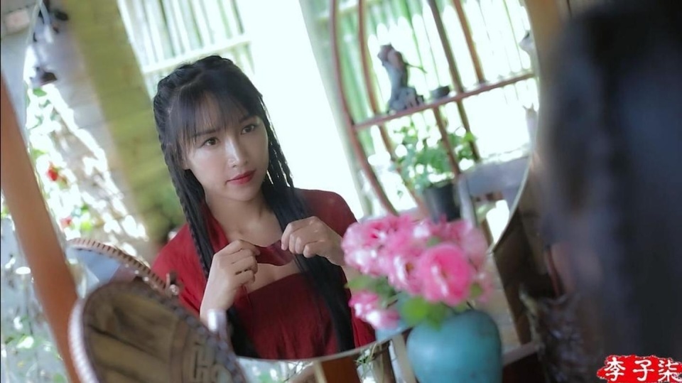 李子柒近况曝光何时回归仍不确定网友直呼太遗憾