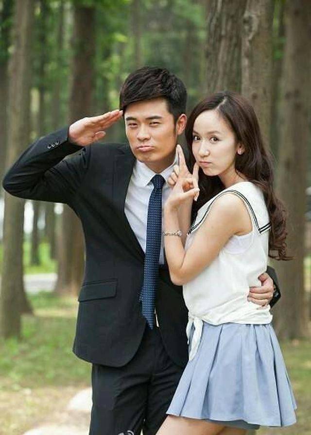 娄艺潇被曝新恋情,在男友怀中撒娇并带其回家过夜,男方长相曝光