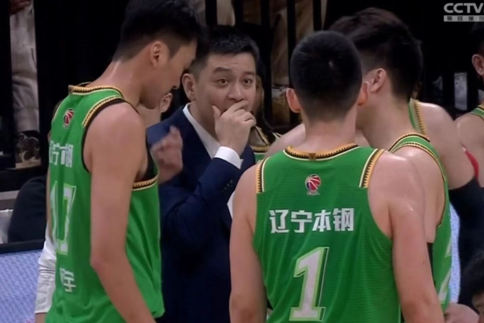 辽宁男篮47分大胜莫兰德2210丛明晨16分亚当斯154