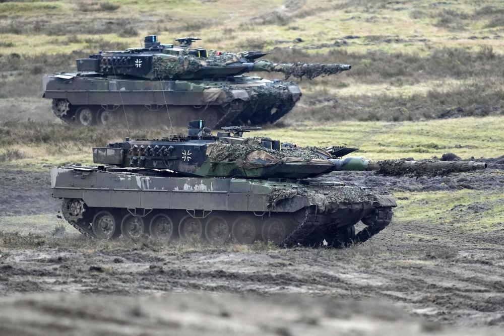 乌克兰已收到英德首批重型坦克，美国战车也到了高一生物电子课本