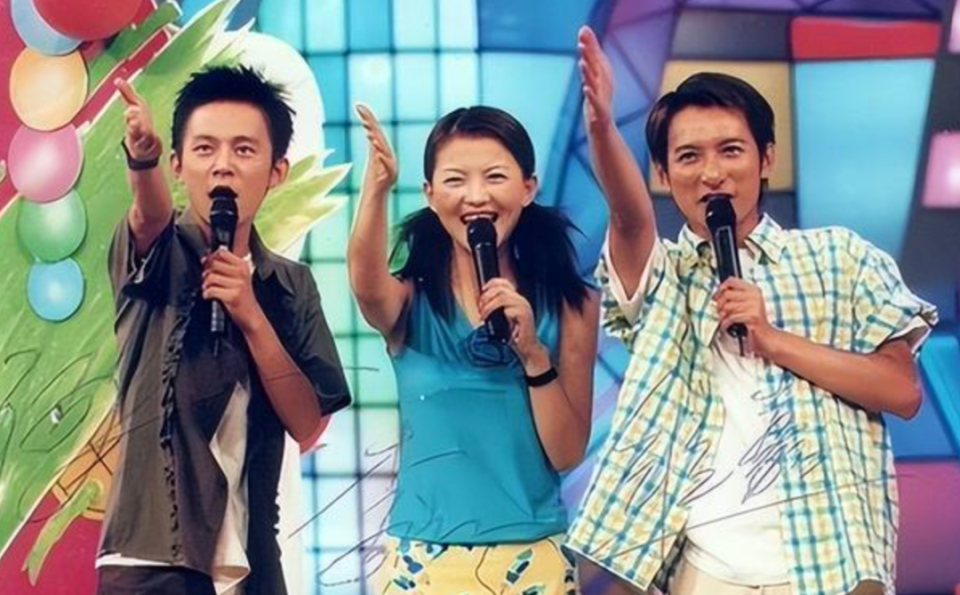同是女闺蜜,何炅对待李湘和谢娜的态度,为何截然不同?_腾讯新闻