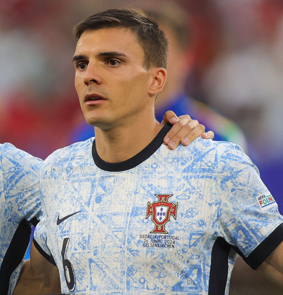 切尔西求购伊萨克!拜仁终极报价新中场