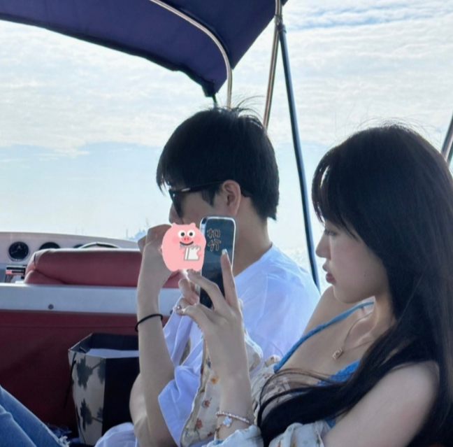 gala女友疑似曝光!身材,颜值都很高,侧颜有点像小明?_腾讯新闻