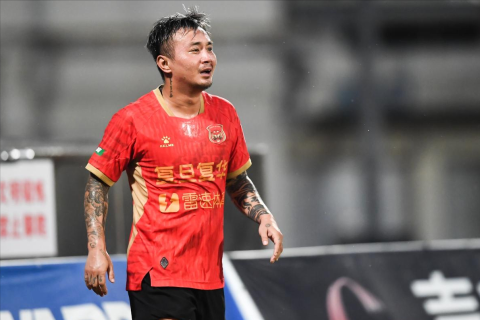 3-1，34岁上海申花旧将柏佳骏发威：率队掀翻广西劲旅，迎来2连胜