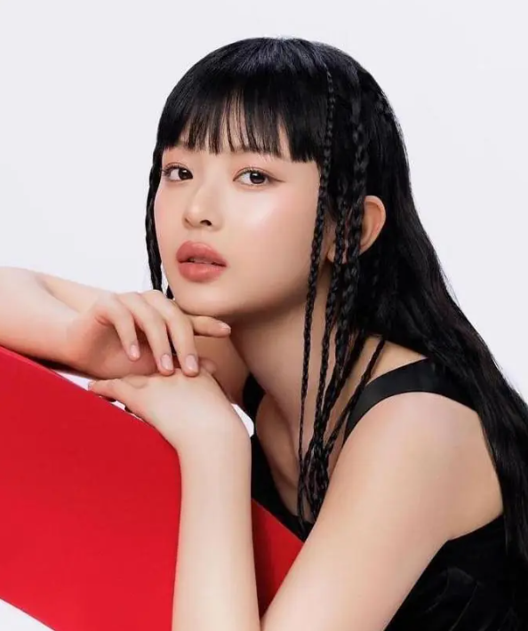日本羽毛球新女神？20岁新星撞脸韩国女团歌手 中国球迷点赞留言_腾讯新闻