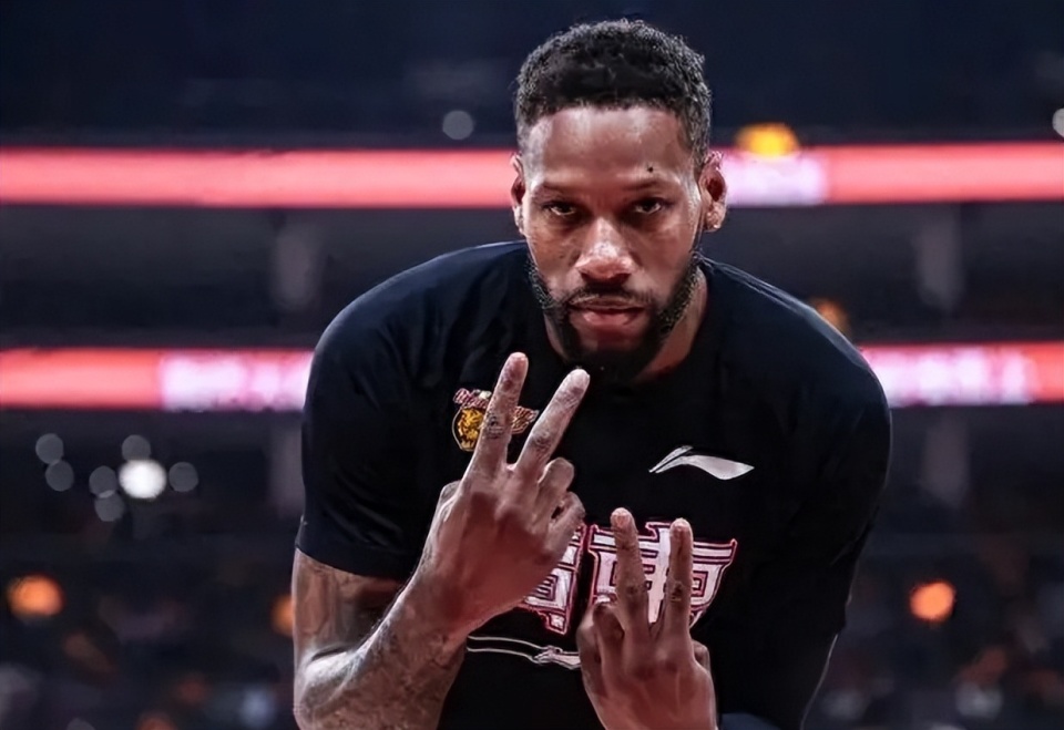 广东变阵收奇效威姆斯火力全开周琦状态堪忧杜锋冲刺排名