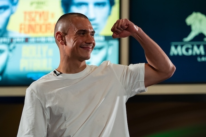 方多拉希望通过击败茨尤帮助自己的经纪人入选拳击名人堂