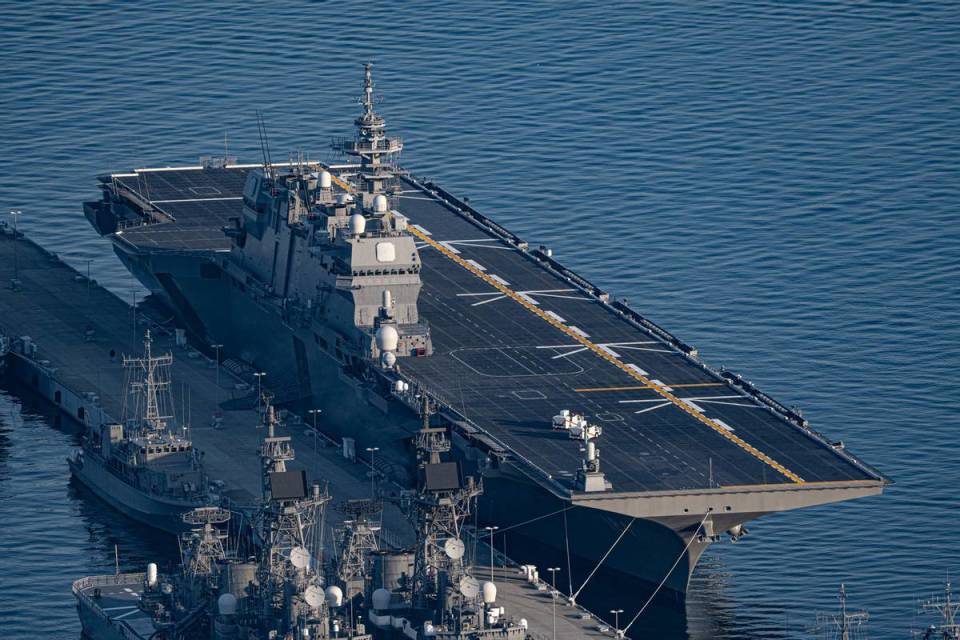 海外谈中国:076型两栖攻击舰正在稳步成型 有望成为巨型两栖战舰