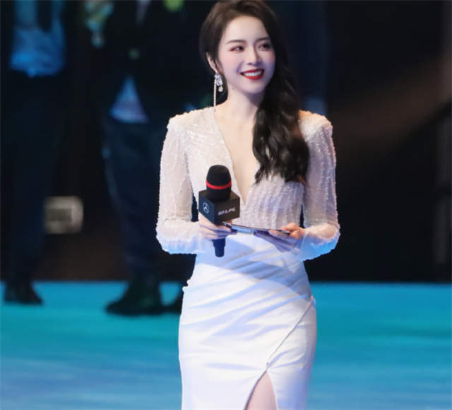 原来我们都错怪希然了化妆师站出来澄清她从来都没有模仿余霜