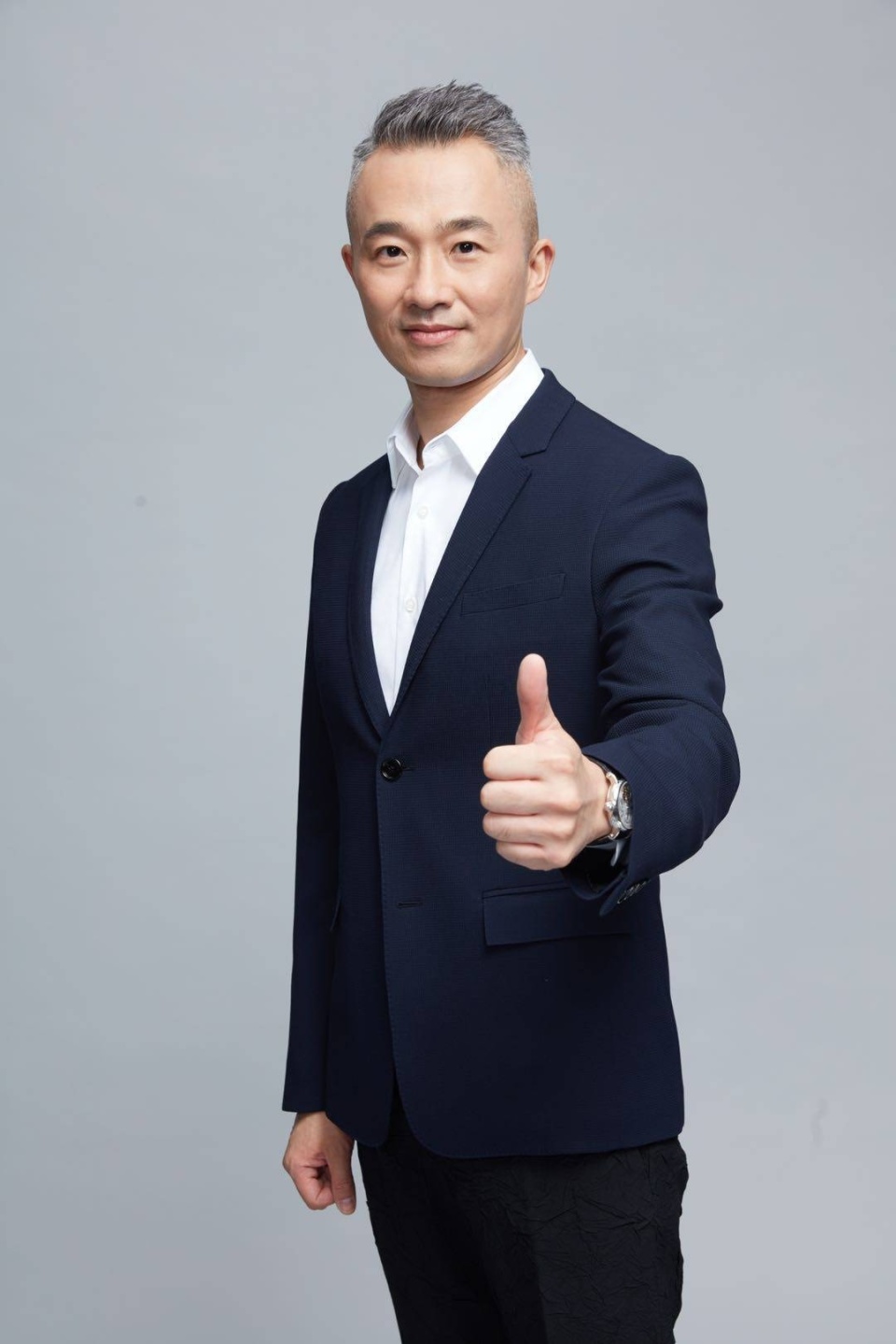 "消失"两年后,程雷被多次造谣去世,本尊晒照回应近况