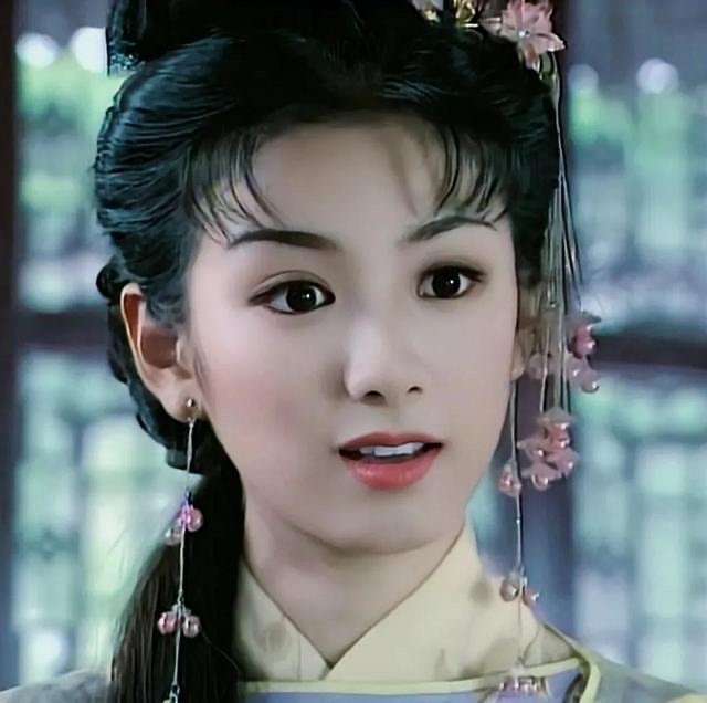 黄奕时隔23年再扮李玉湖,还原度好高,田曦薇差在哪里?