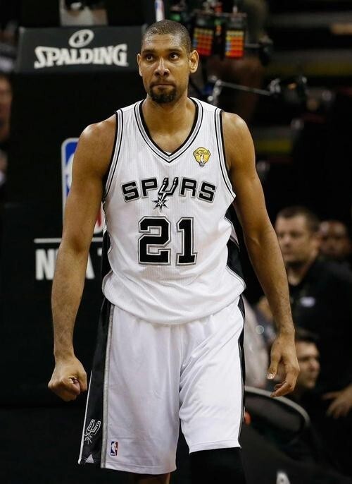 生涯五次总冠军,被称为历史第一大前锋,石佛邓肯当年到底多强?