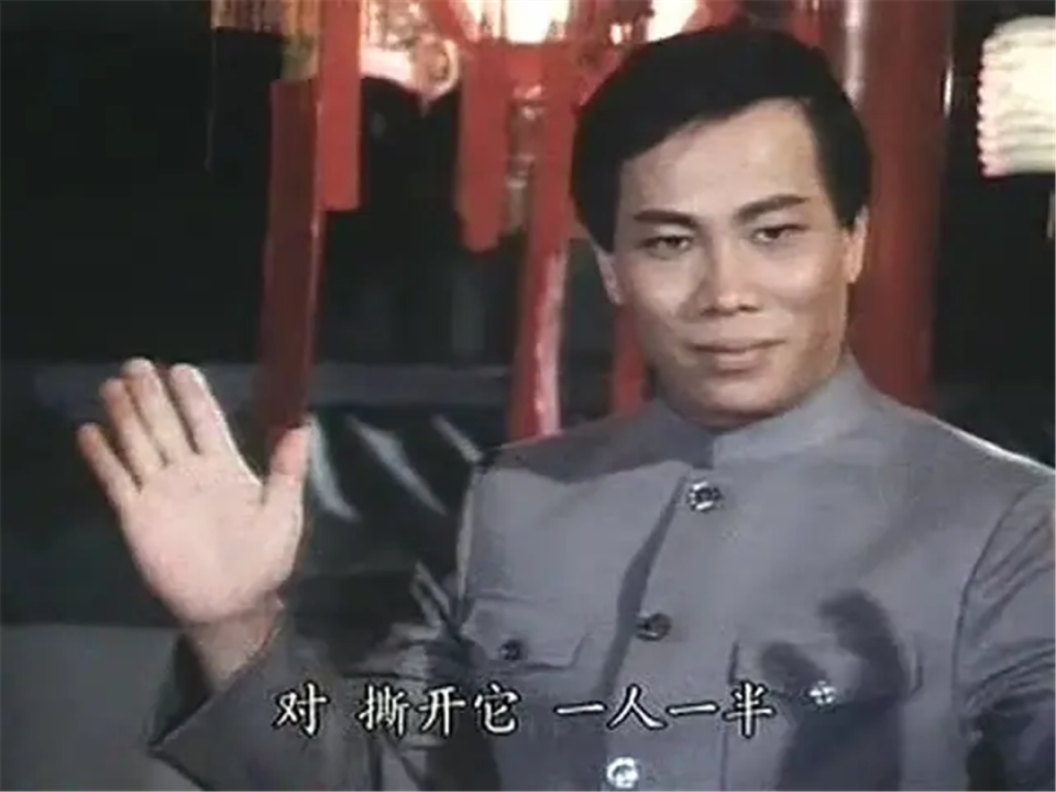 他饰演的陈真爱恨分明,快意恩仇,备受瞩目,此后片约不断.