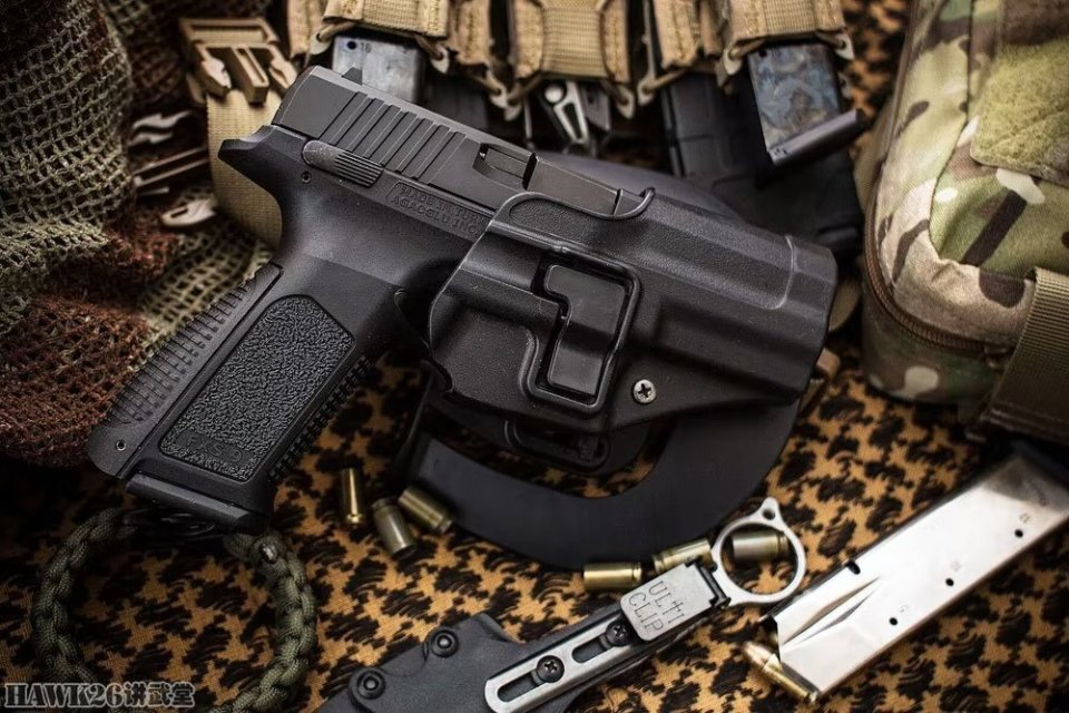 细看ahssfxs9手枪土耳其企业杰作融合两大世界名枪设计特点
