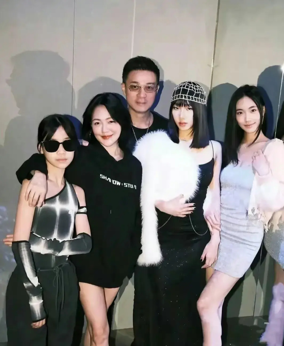 根据不完全统计,从2020年开始张柏芝只要是停工休息或者是微微发胖