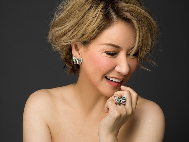 "铁肺歌后"甄妮,屡次痛批娱乐圈乱象,成为"乐坛风纪"