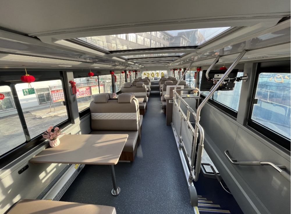 超豪华泉橙巴士双层观光车明起试运行快来抢免费体验票吧